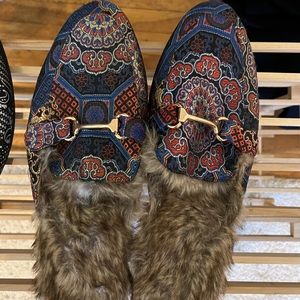 Fur-lined jacquard slip on loafers
